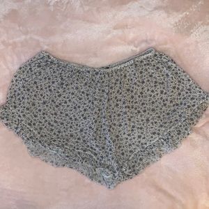 BRANDY MELVILLE PJ SHORTS